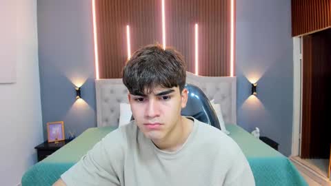 Tommy  online show from 09.10.25