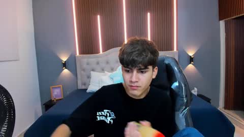 Tommy  online show from 09.17.25