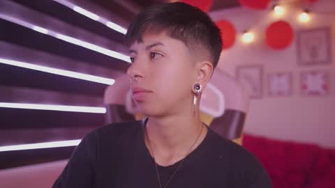 Snapshot of tommy_blue1 chatting on 02.19.25 Blue  online show from 02.19.25