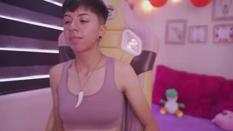 Snapshot of tommy_blue1 chatting on 02.19.25 Blue  online show from 02.19.25