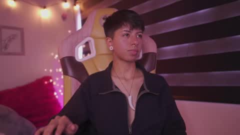 Snapshot of tommy_blue1 chatting on 02.26.25 Blue  online show from 02.26.25