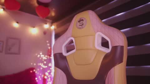 Snapshot of tommy_blue1 chatting on 02.27.25 Blue  online show from 02.27.25