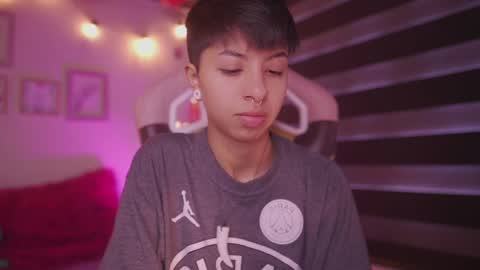 Snapshot of tommy_blue1 chatting on 02.28.25 Blue  online show from 02.28.25