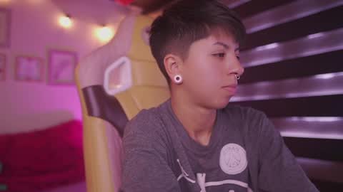 Snapshot of tommy_blue1 chatting on 02.28.25 Blue  online show from 02.28.25