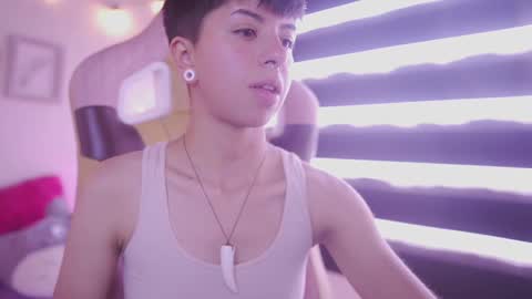 Snapshot of tommy_blue1 chatting on 03.05.25 Blue  online show from 03.05.25