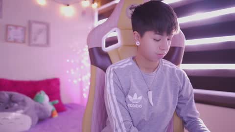 Snapshot of tommy_blue1 chatting on 03.10.25 Blue  online show from 03.10.25