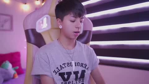 Snapshot of tommy_blue1 chatting on 03.10.25 Blue  online show from 03.10.25