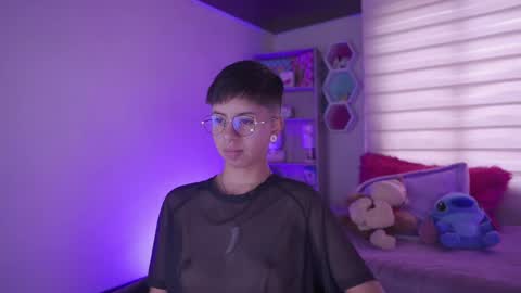 Snapshot of tommy_blue1 chatting on 03.11.25 Blue  online show from 03.11.25