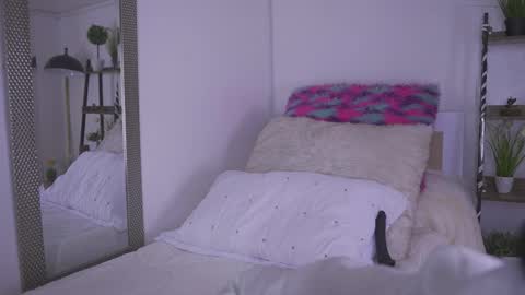 Snapshot of tommy_blue1 chatting on 10.09.25 Blue  online show from 10.09.25