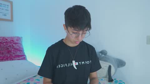 Snapshot of tommy_blue1 chatting on 10.21.25 Blue  online show from 10.21.25