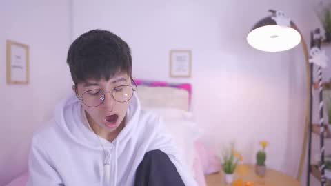 Snapshot of tommy_blue1 chatting on 10.29.25 Blue  online show from 10.29.25