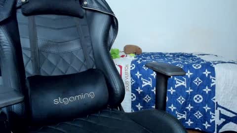 Twitter BreddTommy IG tommy bredd online show from 01.15.25