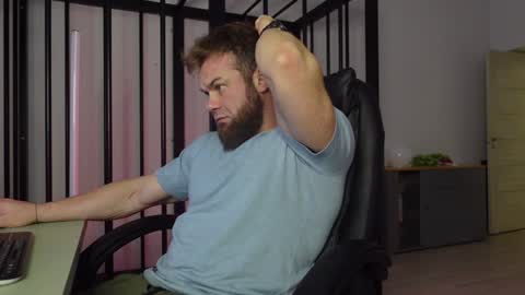 Snapshot of tommy_burnzzz chatting on 01.07.25 tommy burnzzz online show from 01.07.25