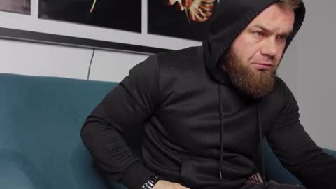 Snapshot of tommy_burnzzz chatting on 03.07.25 tommy burnzzz online show from 03.07.25