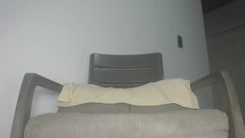   Thomas    online show from 09.26.25