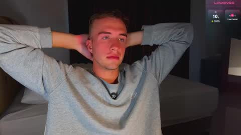 Snapshot of tommy_cumfinger chatting on 03.11.25 Tommy online show from 03.11.25