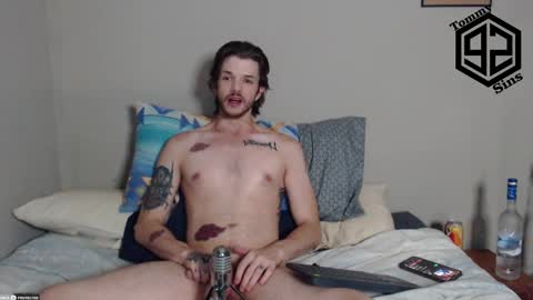 Snapshot of tommy_sins92 chatting on 12.06.24 Tommy Sins online show from 12.06.24