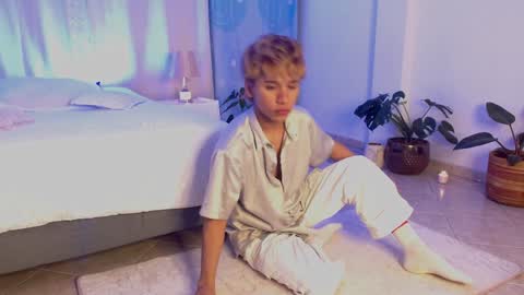 Tommy Foxboy online show from 12.30.24