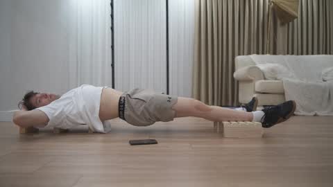 Snapshot of tommyjoyer chatting on 11.21.25 Tommy Joyer online show from 11.21.25