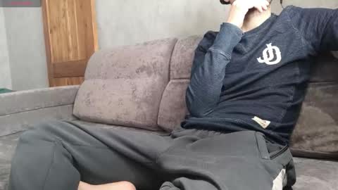 tommyshe1by online show from 09.18.25