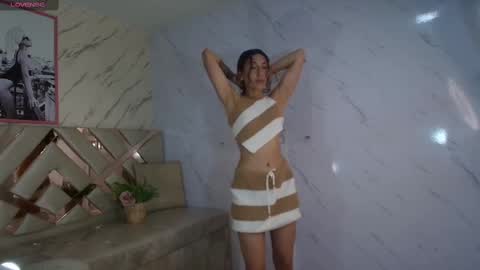 leyla  online show from 02.12.25