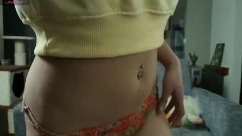 leyla  online show from 09.30.25