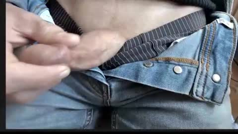 Snapshot of tomtotal chatting on 03.29.26 Tom online show from 03.29.26