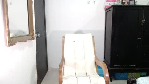 Snapshot of tomy_johnson2 chatting on 01.25.25 Tomas jhonson online show from 01.25.25