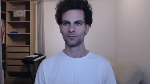 Snapshot of tomyhartman chatting on 12.12.24 tomyhartman online show from 12.12.24