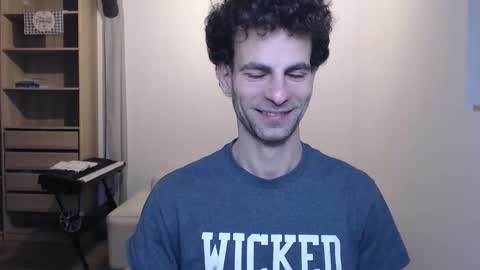 Snapshot of tomyhartman chatting on 12.20.24 tomyhartman online show from 12.20.24