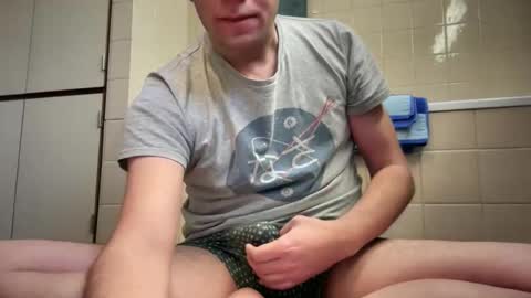 Snapshot of tonisun chatting on 01.07.26 tonisun online show from 01.07.26