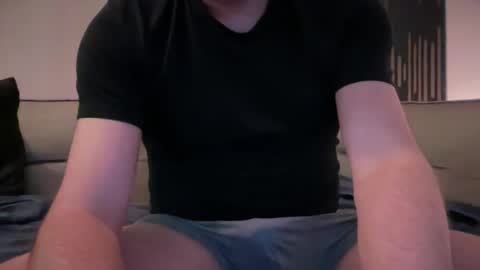 Snapshot of tonisun chatting on 03.13.26 tonisun online show from 03.13.26