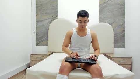 Snapshot of tony_foxx1 chatting on 04.07.26 TONY online show from 04.07.26