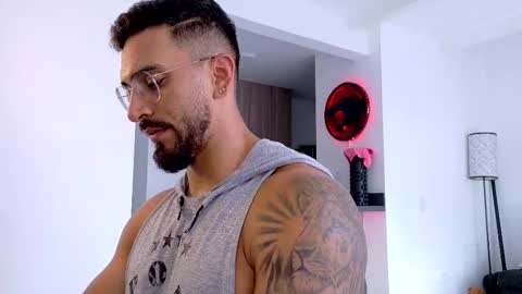 tony muscle1 online show from 02.08.26