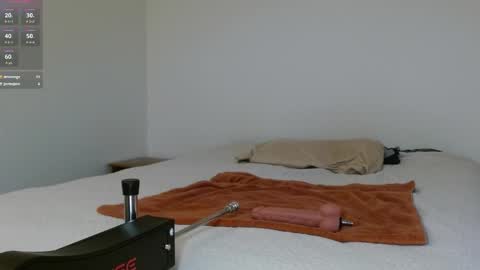 Snapshot of tonycrd chatting on 11.20.25 tonycrd online show from 11.20.25