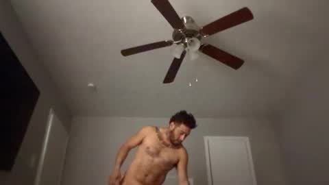 Snapshot of tonymontana10863088 chatting on 02.23.25 tonymontana10863088 online show from 02.23.25