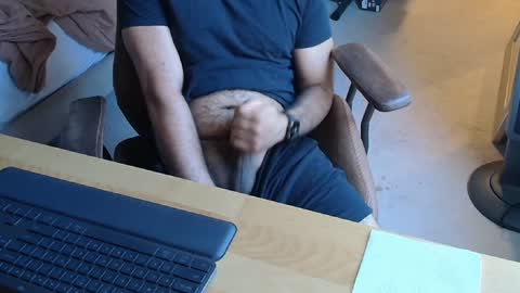 Snapshot of tonypandaking chatting on 01.18.26 Tony online show from 01.18.26