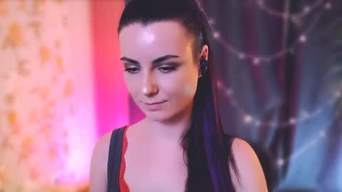 Elizabeth online show from 01.10.25