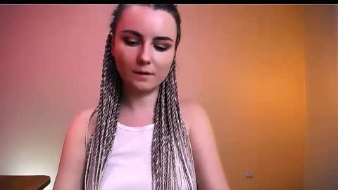 Snapshot of too_beautiful chatting on 03.04.26 Elizabeth online show from 03.04.26