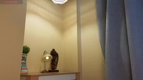 Snapshot of too_cute_blonde_girl chatting on 03.06.25 Hey hey Im Megan Pvt open. Im very glad to see you here online show from 03.06.25