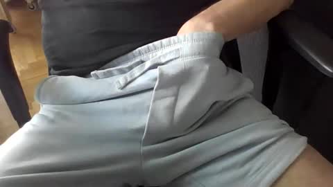 tooooom000 online show from 05.19.26
