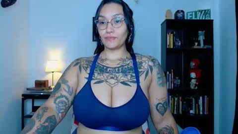 Snapshot of toothyy chatting on 05.16.26 toothyy online show from 05.16.26