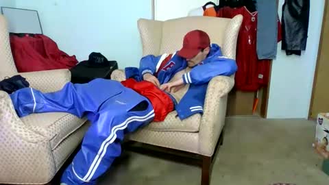 Snapshot of topdogintraining93 chatting on 11.07.25 SagMeOreduceMe online show from 11.07.25