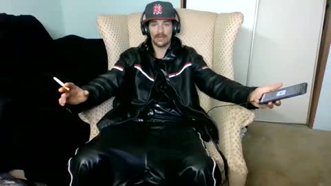 Snapshot of topdogintraining93 chatting on 11.17.25 SagMeOreduceMe online show from 11.17.25