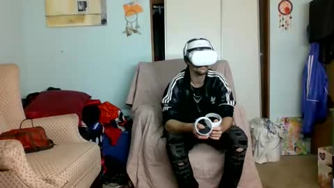 Snapshot of topdogintraining93 chatting on 11.25.25 SagMeOreduceMe online show from 11.25.25