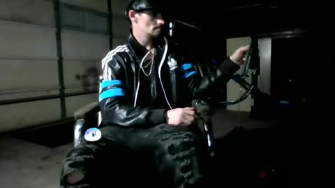 Snapshot of topdogintraining93 chatting on 11.25.25 SagMeOreduceMe online show from 11.25.25