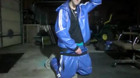 Snapshot of topdogintraining93 chatting on 11.30.25 SagMeOreduceMe online show from 11.30.25