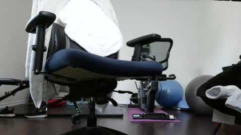 Top Floor Temptress online show from 10.02.25