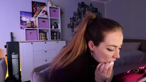 Lina  Next stream January 4  11am UTC 0 online show from 06.05.26