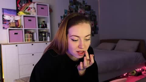 Lina  Next stream January 4  11am UTC 0 online show from 06.08.26